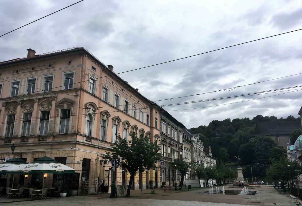 Mse Apartman 미슈콜츠 외부 사진